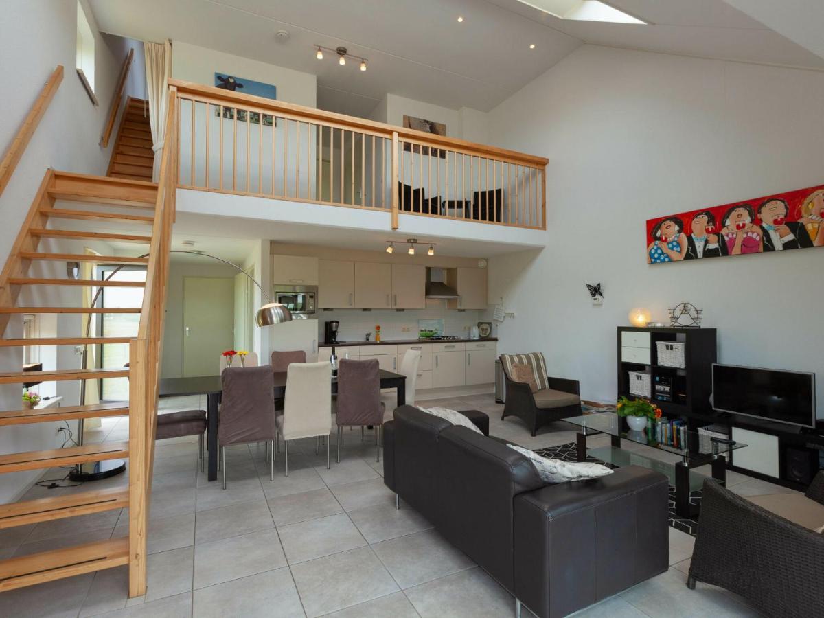 Luxury Holiday Home With Private Terrace Langweer 외부 사진